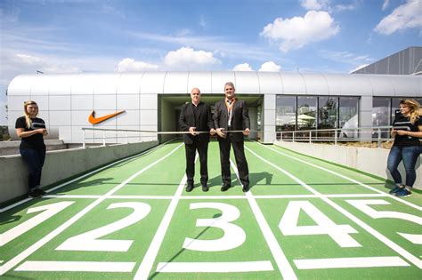 nike shop laakdal openingsuren|nike warehouse laakdal.